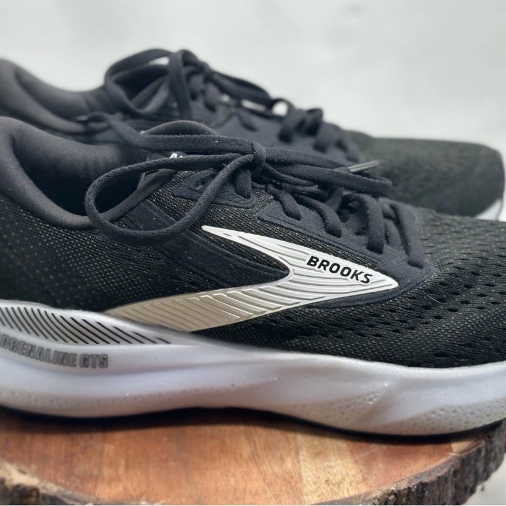 Brooks Adrenaline GTS 24 Size 8.5 Med Running Shoe Black White - Picture 2 of 6